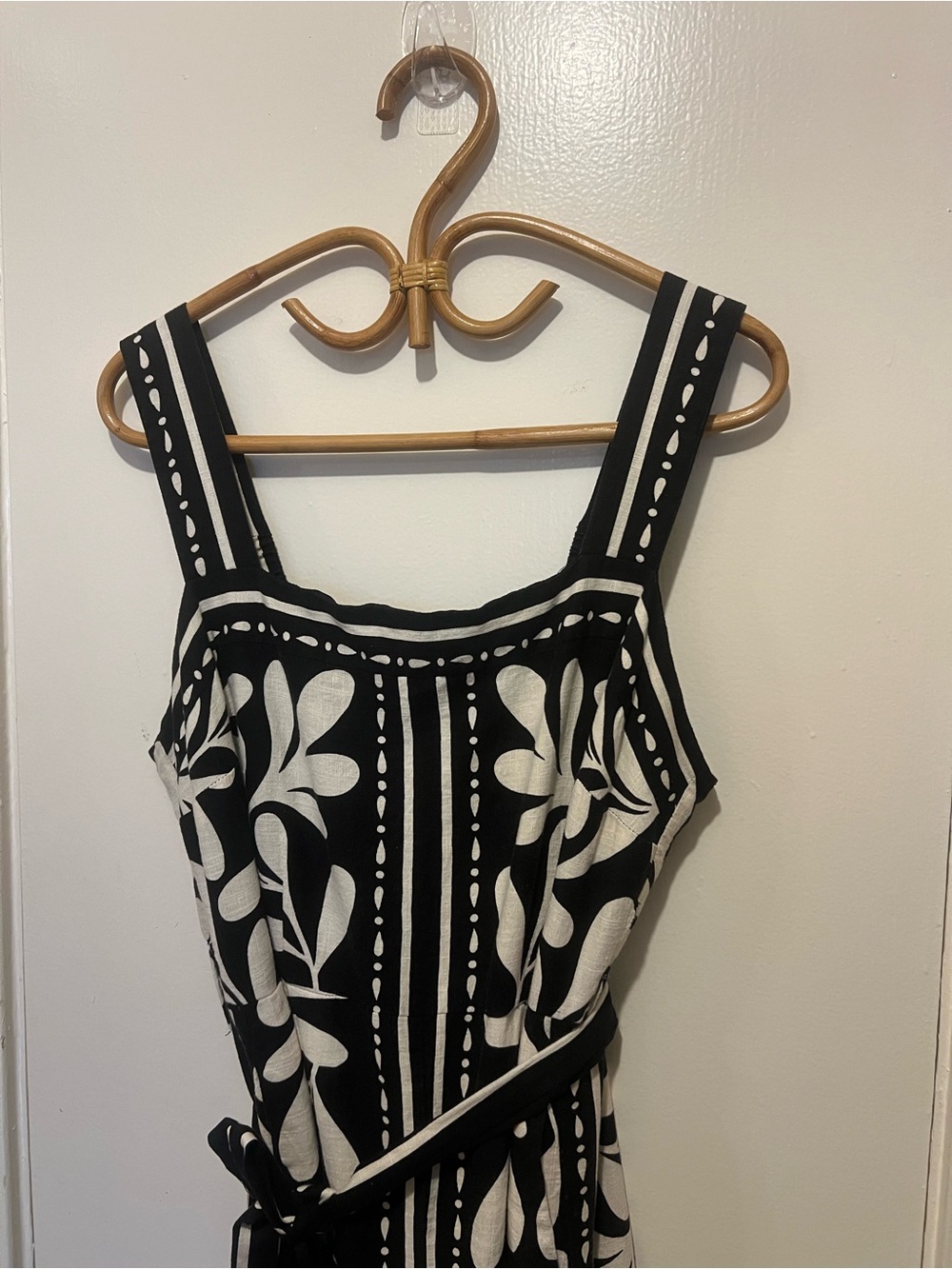City Chic Black & White Leaf Print Wide-Leg Jumpsuit - Picture 4 of 5